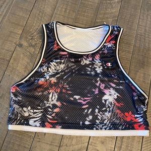 Women’s reversible Champion Crop Tank 3/$20